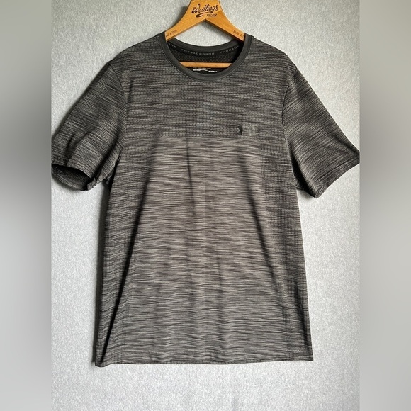 Adidas’s Shirt Men’s Large Heat Gear Tee  Fitted Grey - Picture 1 of 5